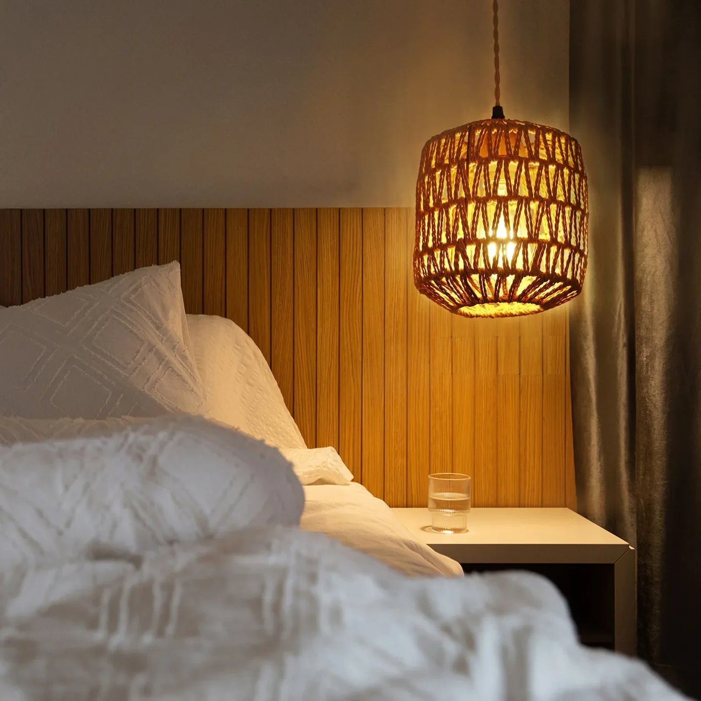 Add a touch of natural élégance to your space with this handcrafted rattan wall lamp. Featuring a woven design and rustic hemp rope accents, it creates a warm, cozy ambiance perfect for bedrooms, living rooms, and bedside l