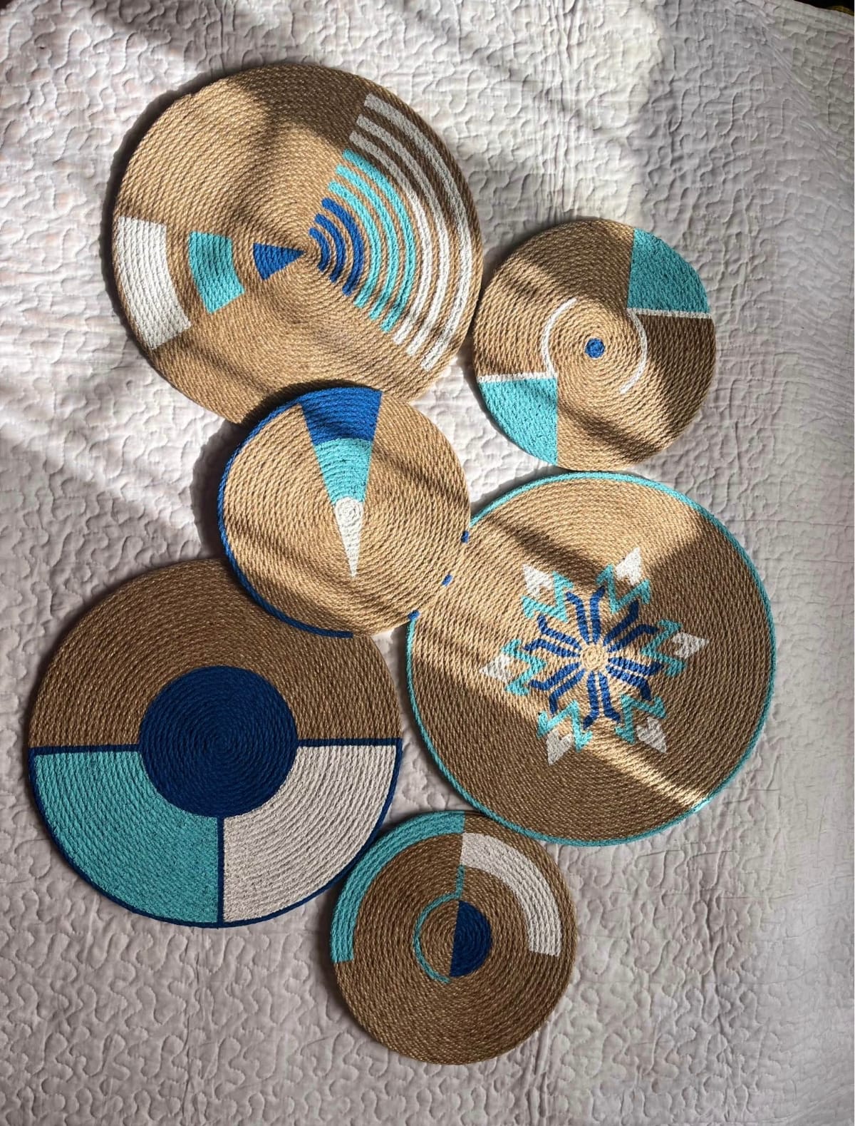 Décoration Murale Marocaine Artisanale – Cercle Brodé à la Main | Plusieurs Couleurs